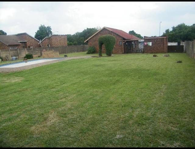 3 BEDROOM HOUSE FOR SALE IN KARENPARK